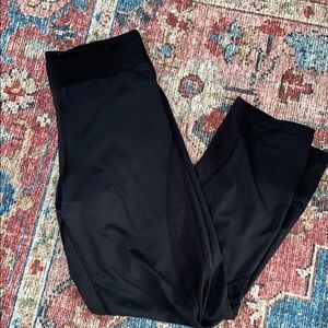 Women’s Nike Pro black Capri tights